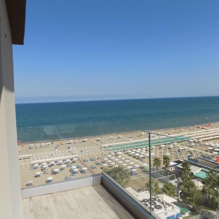 Hotel Diplomatic Riccione Dış mekan fotoğraf
