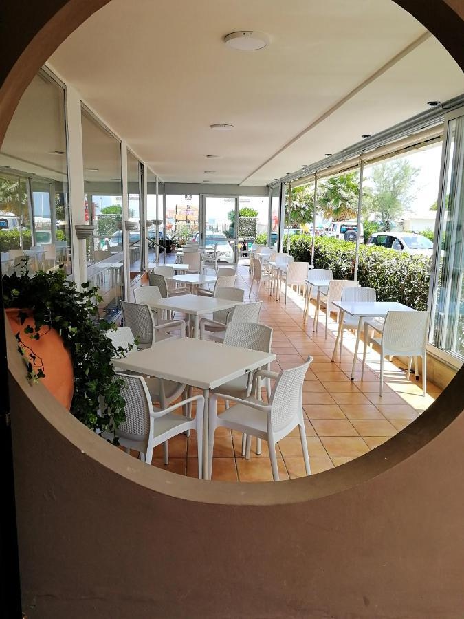 Hotel Diplomatic Riccione Dış mekan fotoğraf