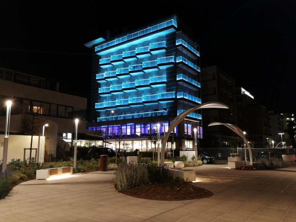 Hotel Diplomatic Riccione Dış mekan fotoğraf