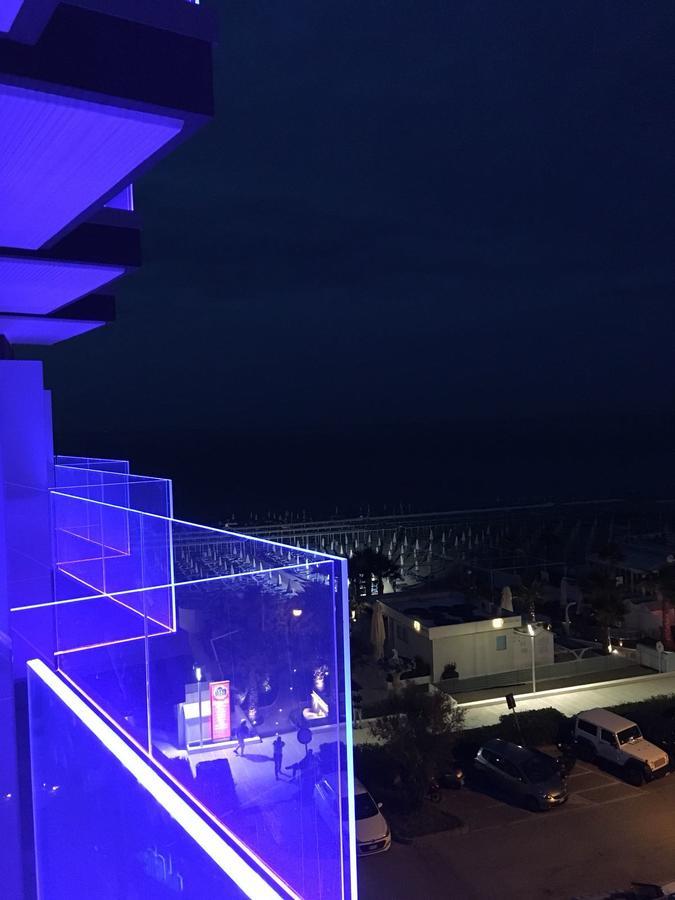 Hotel Diplomatic Riccione Dış mekan fotoğraf